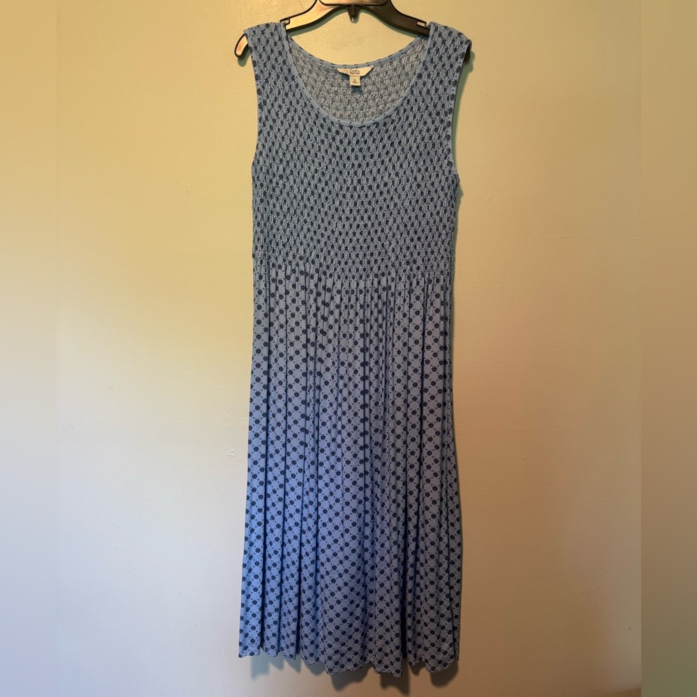Croft & Barrow Light Blue Patterned Smocked Bodice Midi Dress Sz M